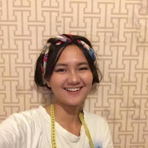 Iza - Guru pekerjaan tangan - Jakarta Pusat