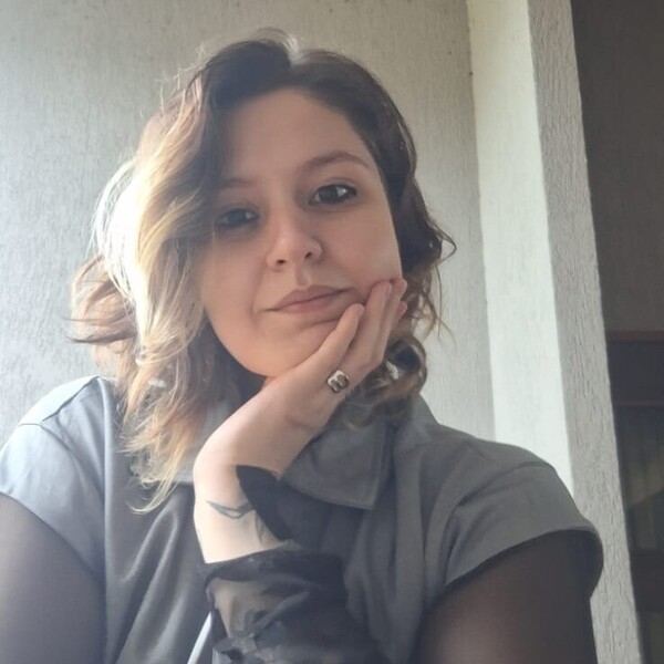 Renata - Professor de Gramática - 
