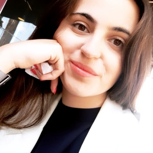 Carolina - Professor de compreensão oral - inglês - Bucelas