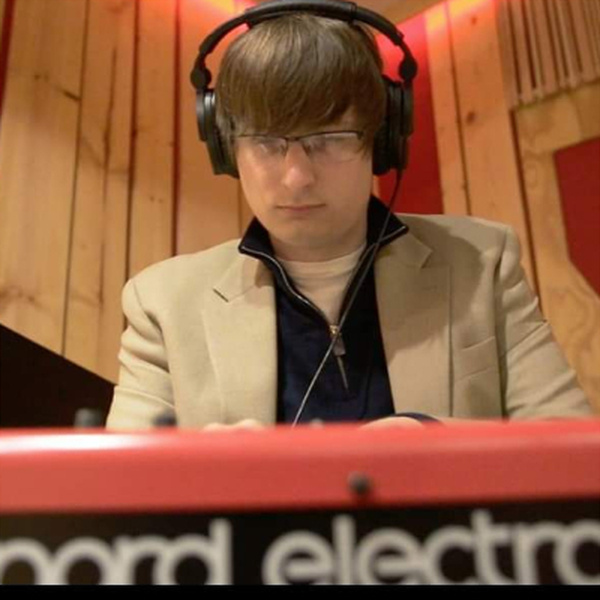 Andrew - Piano teacher - Aurora