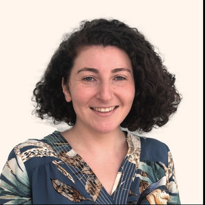 Claire - Professor de francês - Flamengo