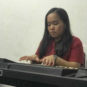 Marjorie - Guru gitar - Malang