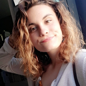 Manon - Prof d'espagnol - Reviers