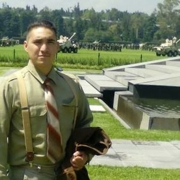 Oscar - Profesor de biología - CDMX