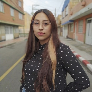 Juliana - prof de Comunicación - Bogotá