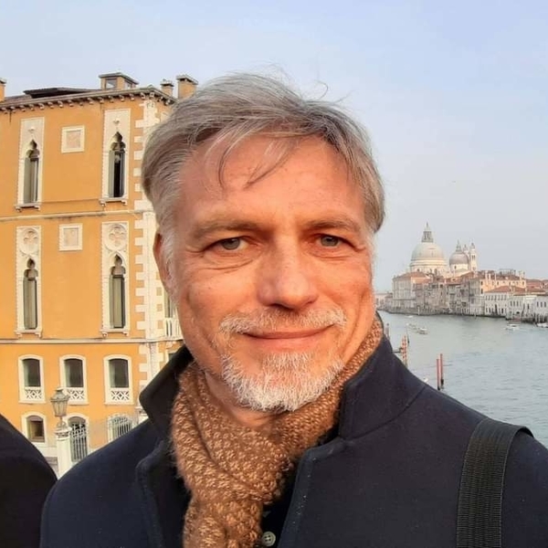 Ricardo - Prof de physique - chimie - Anderlecht