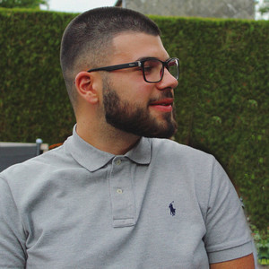 Pierre-Önder - Prof d'anglais - Theux