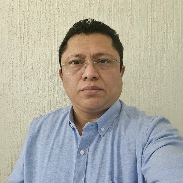 Miguel - Profe de lenguaje señas - Tonalá