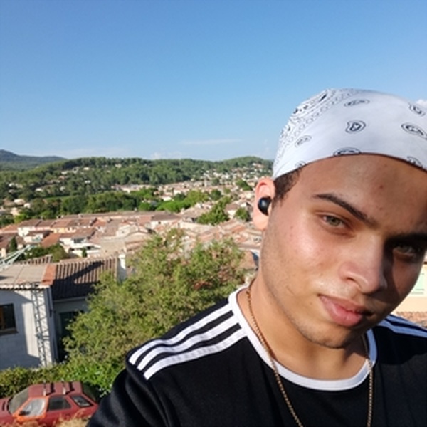 Yamine - Prof d'aide aux devoirs - Cuers
