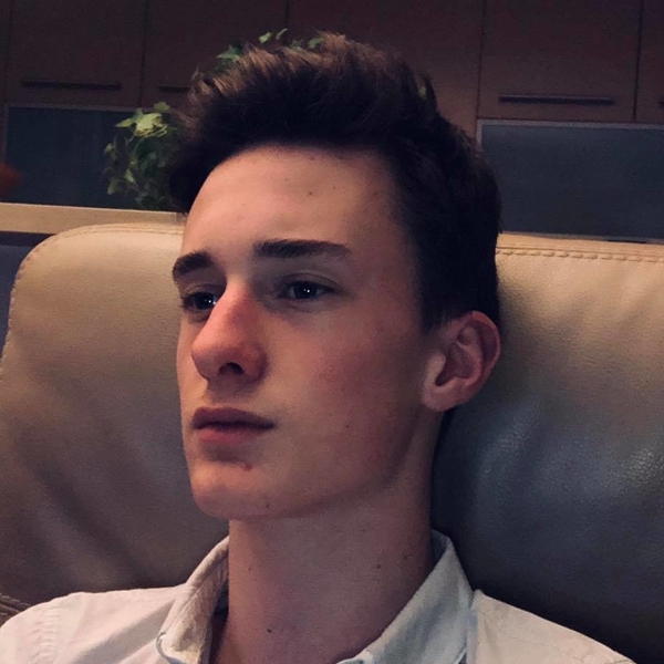 Henri - Prof d'apple - Pecq