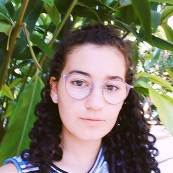 Maya - French teacher - Milton