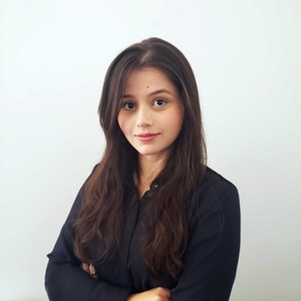 Adriane - Professor de Português - Coimbra