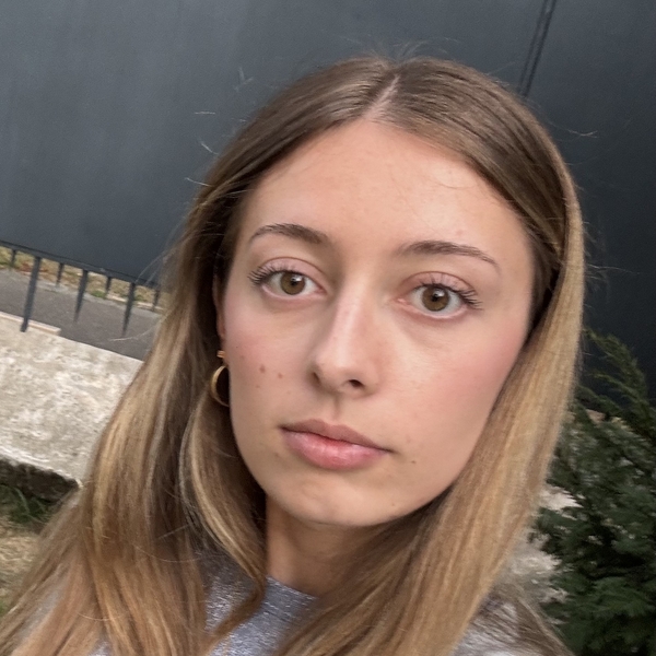 Jade - professeur de mathématiques - Paris
