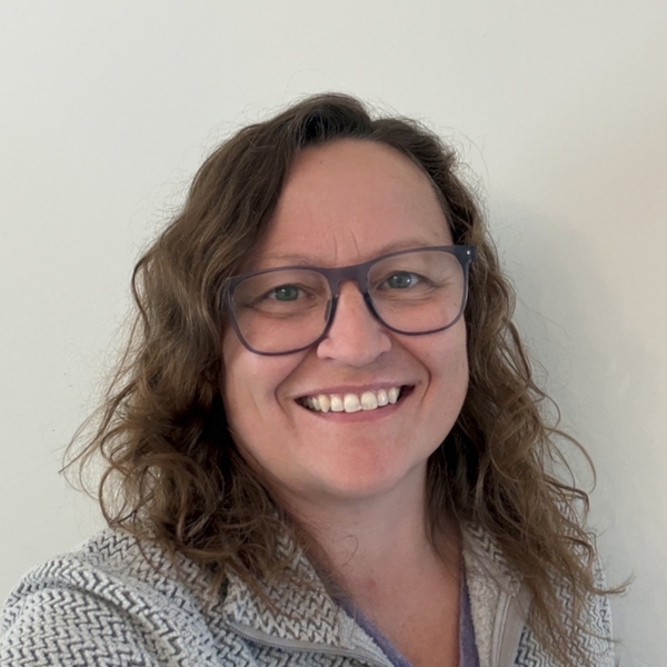 Dawn - English tutor - Vernon
