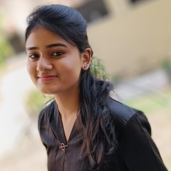 Princy - History teacher - Churu