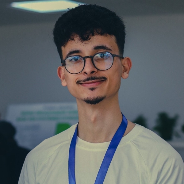 Karim - Prof de sciences de l'ingénieur - Évry-Courcouronnes