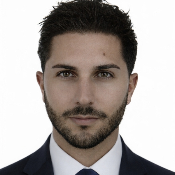 Jonathan - Prof de marketing - Parentis-en-Born