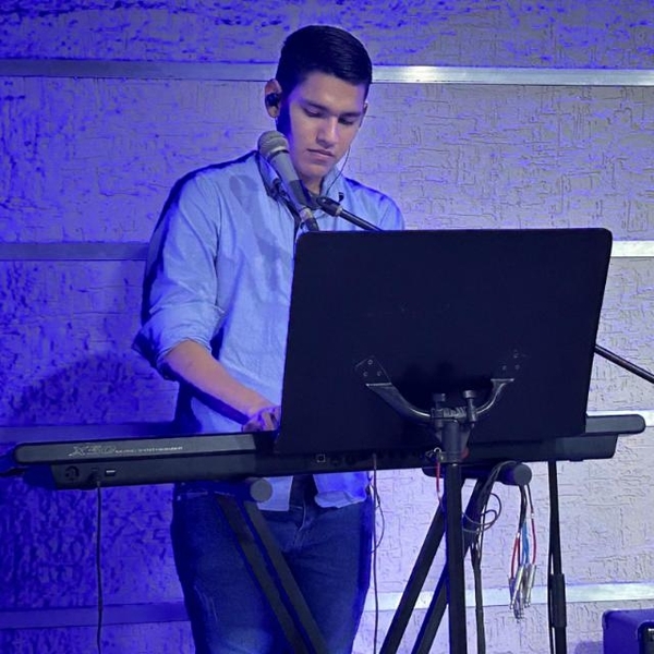 Yosnel - Profesor de piano - Madrid