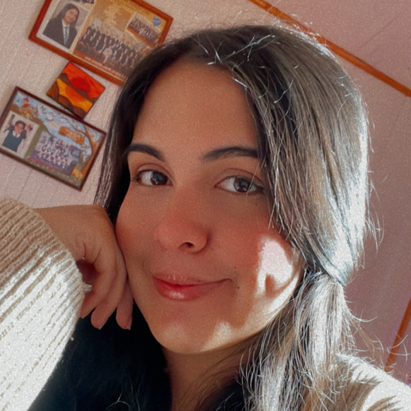 Daniela - Profesor de lenguaje y comunicación - Concepción
