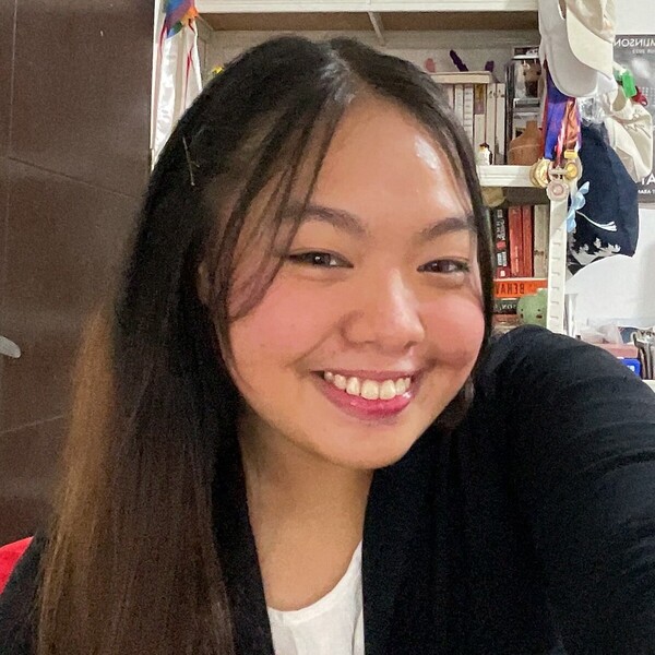 MARIA CRIZZA RHEIGN - Math tutor - Manila