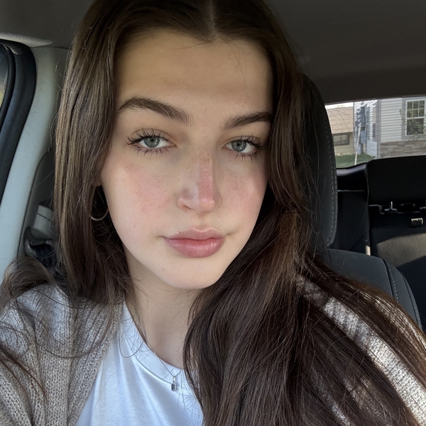 Anna - Medicine tutor - Troy
