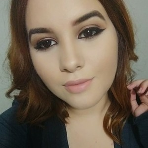Kathelin - Professor de Introdução à Informática - Nossa Senhora Aparecida