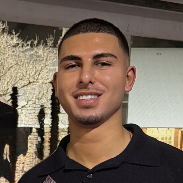 Daniel - Medicine tutor - Castle Hill