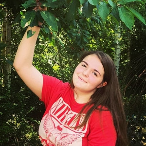 Elycia - Prof d'anglais - Fontaine-l'Évêque