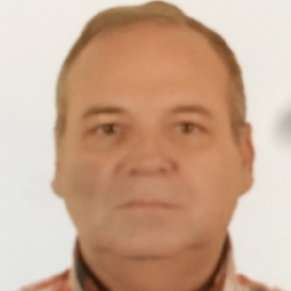 Ramón - profesor de medicina - Puente Alto