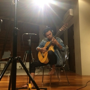Rian - Guru gitar - Surabaya