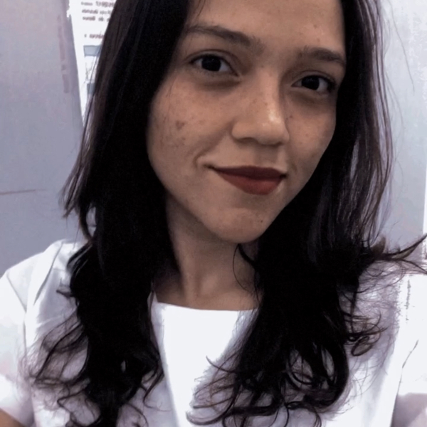 Victoria Vivian - Professor de reforço escolar - Balsas