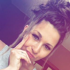 Emilie - Prof de conseil en style, image de soi - Viroinval