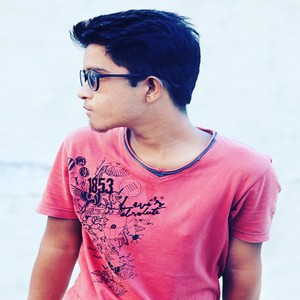 Ayush - Physics teacher - Gurugram