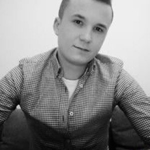Julien - Prof de biologie - Paris