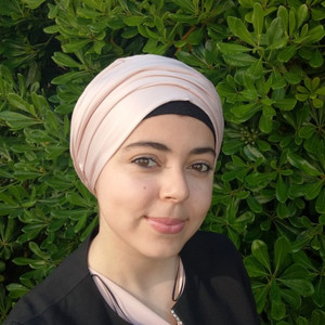 Nesrine - Prof d'initiation informatique - Paris