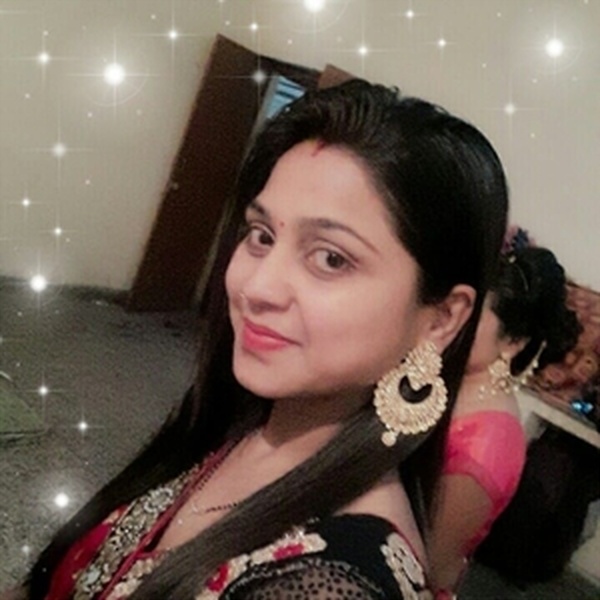 Shikha - History tutor - New Delhi