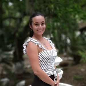 Laura Daniela - Profe de álgebra - Bucaramanga