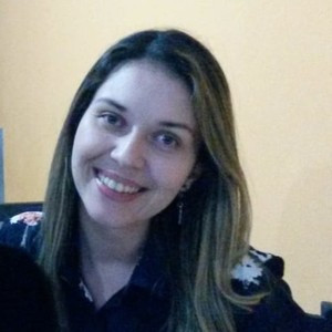 Ana Carolina - Prof de direito civil - Centro