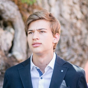 Louis - Prof d'initiation informatique - Villejuif