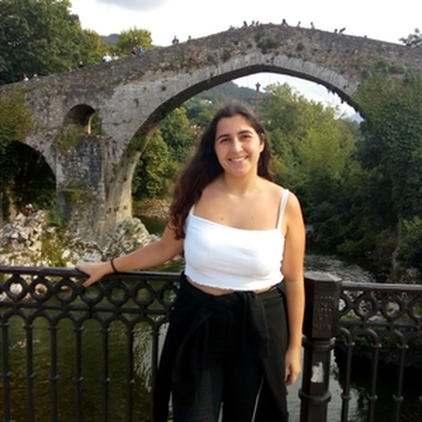 Claudia - Profesor de ayuda con las tareas - Valencia