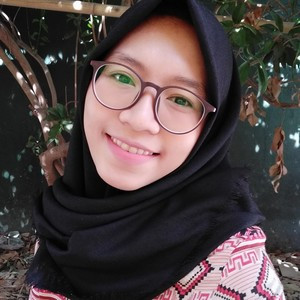 Puput - Guru ekonomi - Surakarta
