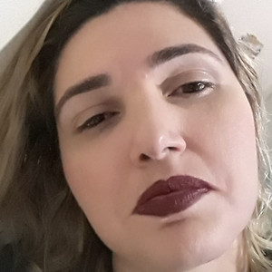 Michele - Professor de português para estrangeiros - Centro