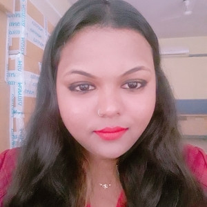 Pammi - Painting teacher - Varanasi