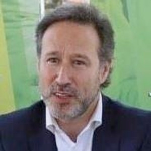 António - Prof de preparação para acesso a escola de gestão - Porto
