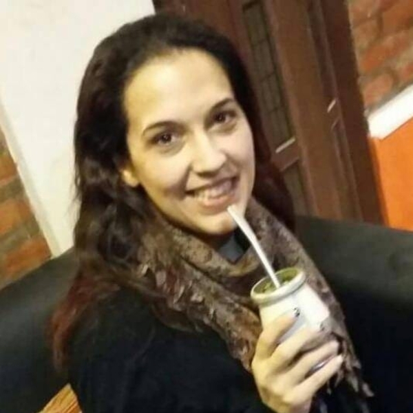 Claudia - Profesor lengua castellana y literatura - Villa Luzuriaga