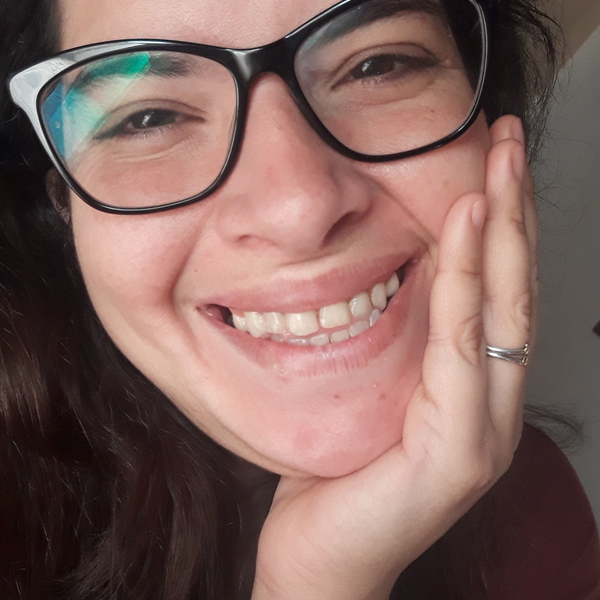 Gabriela - profesor de álgebra - Tostado