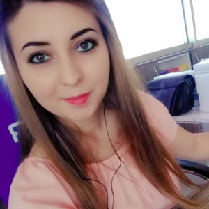 Selin - Tarih öğretmeni - 