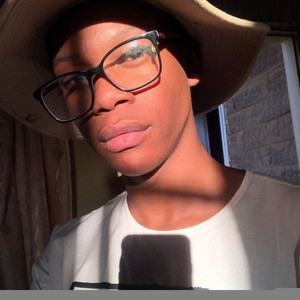 Jomane - Make-up tutor - Stellenbosch