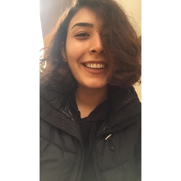 Merve - Matematik mantığı öğretmeni - Aydın