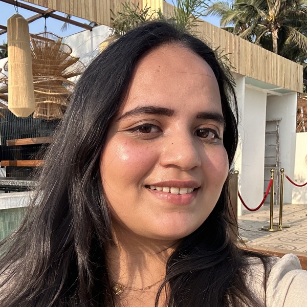 Anushka - Photography teacher - Mumbai